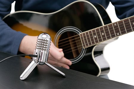 Samson Meteor Mic with guitar